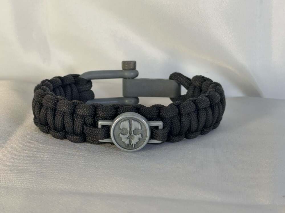 Call of Duty Ghosts Tactical Paracord Bracelet with Skull Emblem